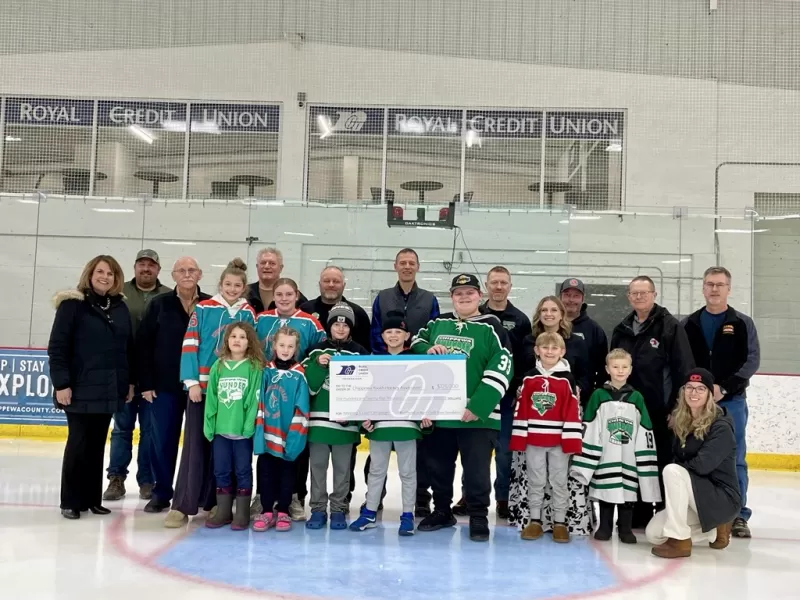 RCU Foundation Awards 125,000 Gift to the Chippewa Youth Hockey Association